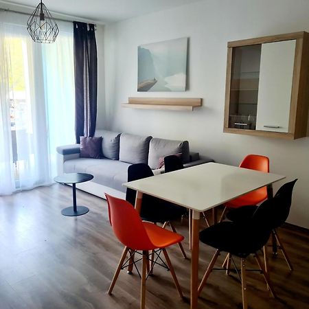Lelle Riviera Apartment Balatonlelle Exterior photo